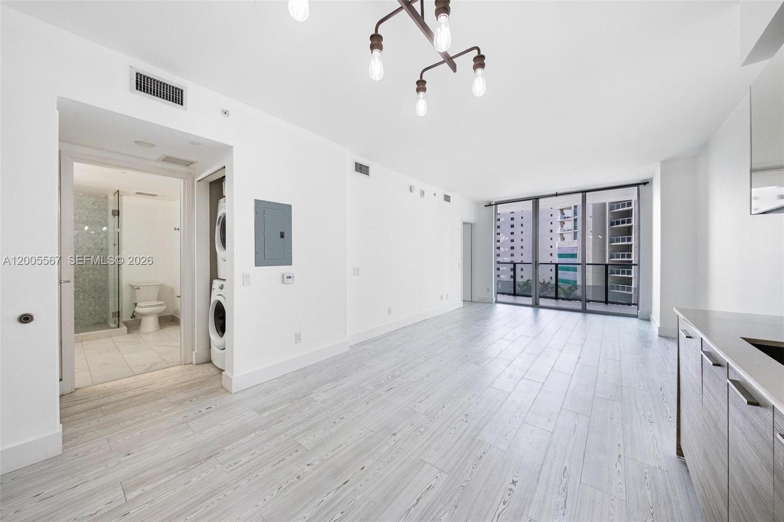 1300 Brickell Bay Dr #704, Miami FL 33131