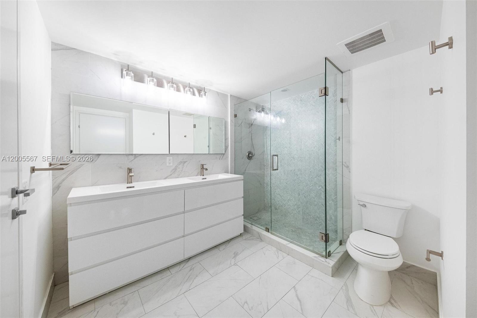 1300 Brickell Bay Dr #704, Miami FL 33131