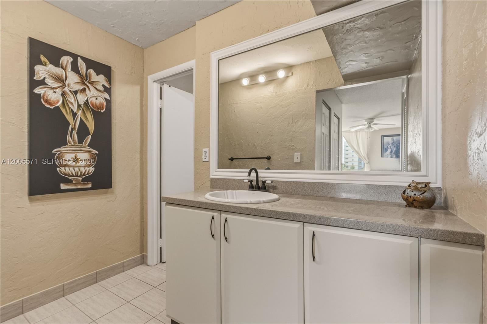 1600 S Ocean Dr #4G (Available Jan 16), Hollywood FL 33019