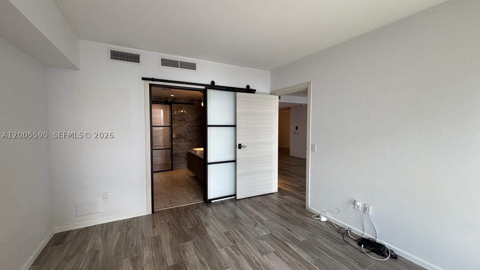 801 S Miami Ave #3510, Miami FL 33130