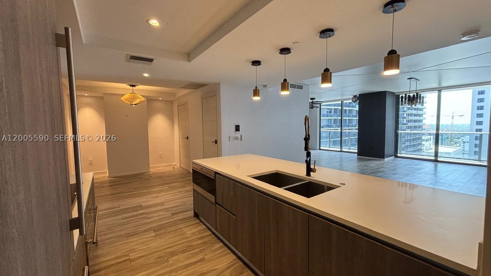 801 S Miami Ave #3510, Miami FL 33130