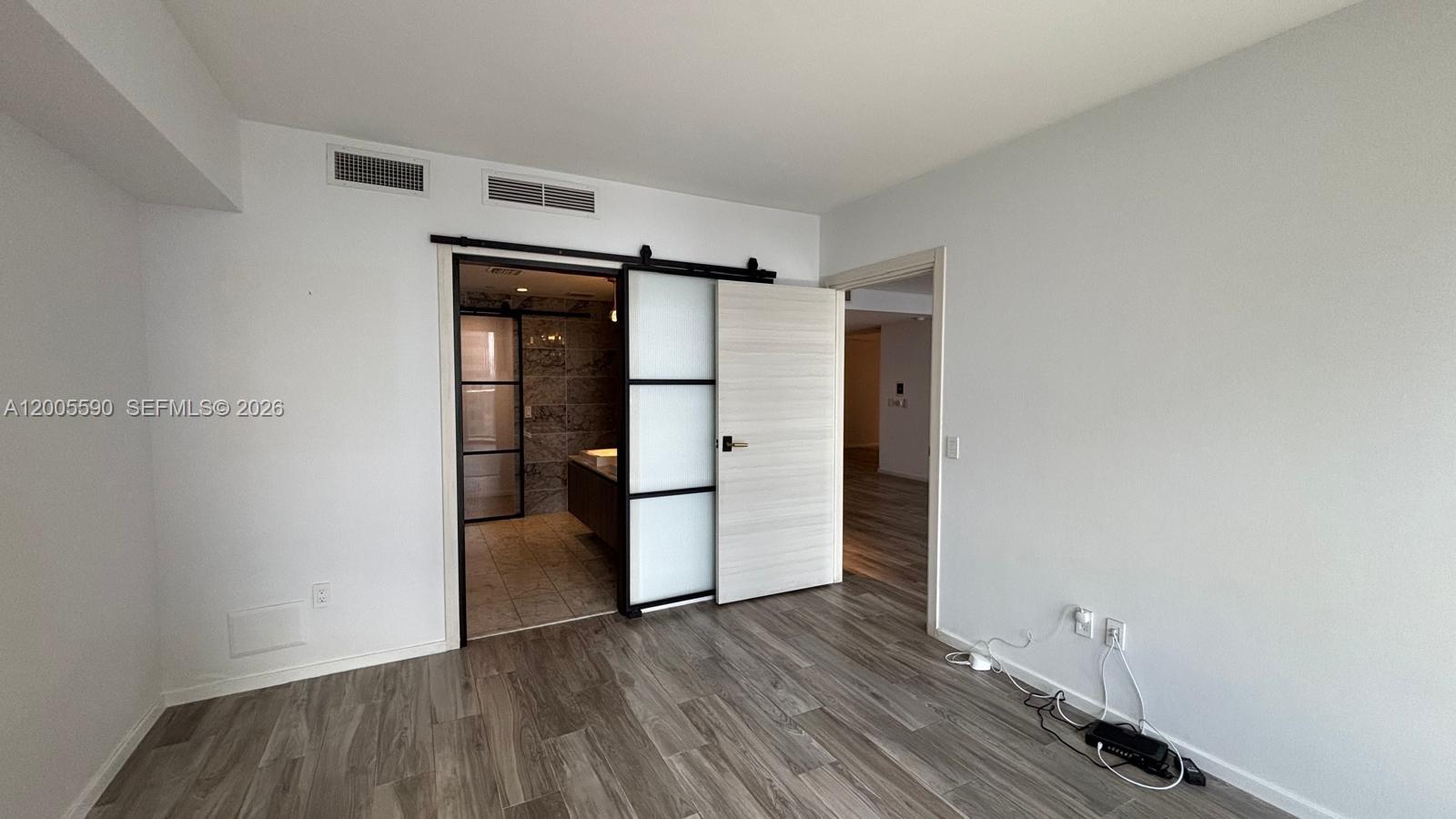 801 S Miami Ave #3510, Miami FL 33130