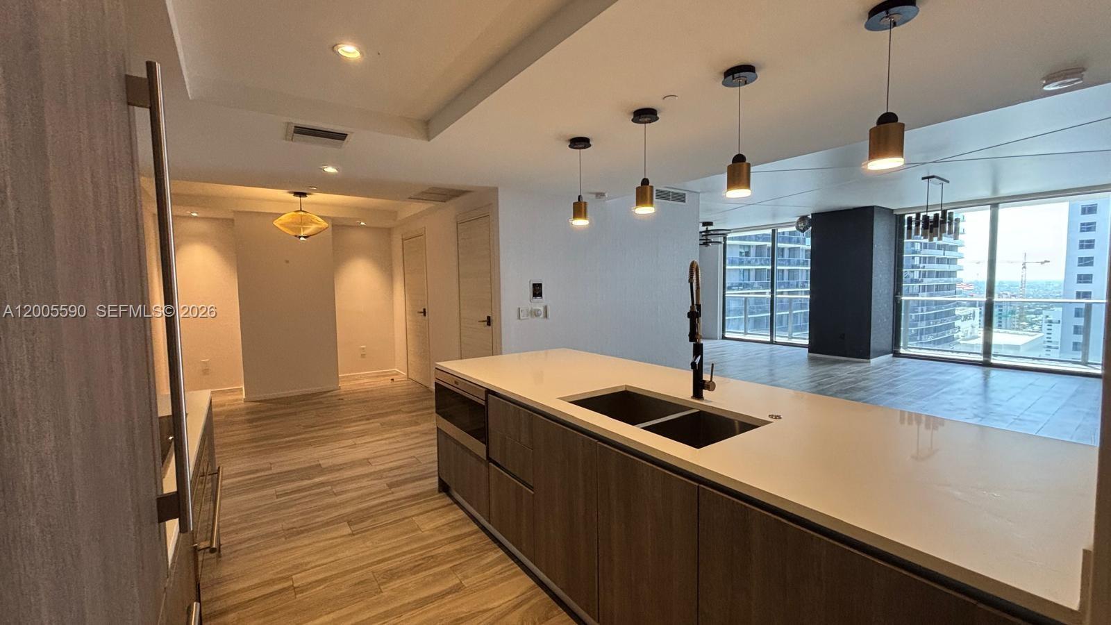 801 S Miami Ave #3510, Miami FL 33130