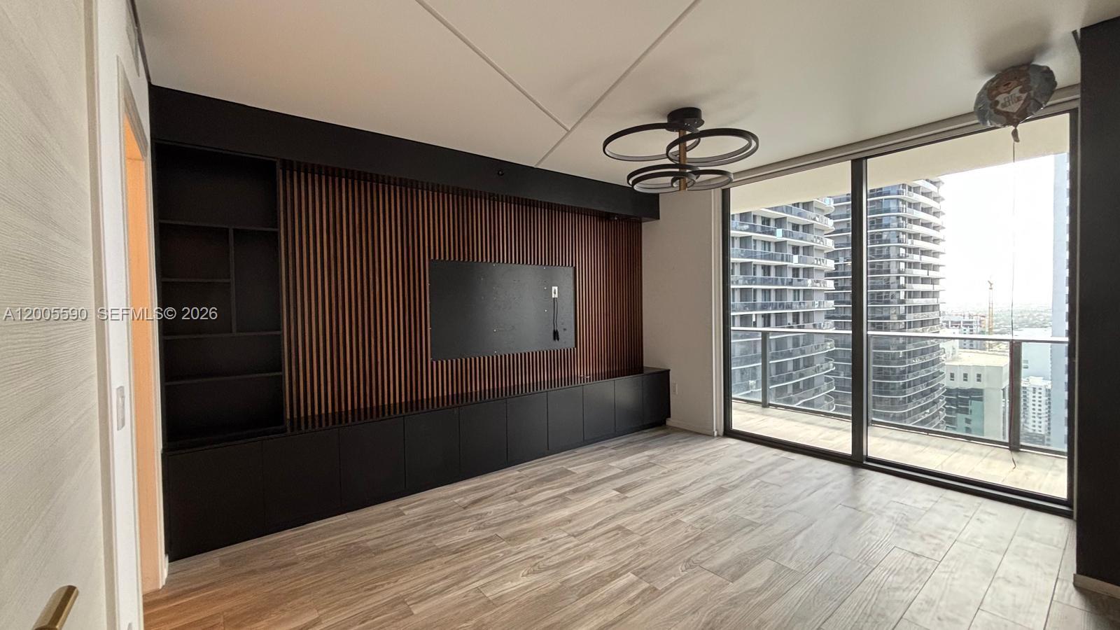 801 S Miami Ave #3510, Miami FL 33130