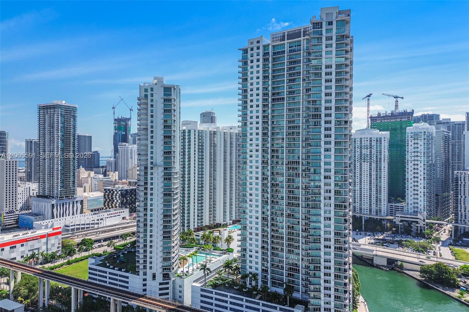 92 SW 3rd St #2212, Miami FL 33130