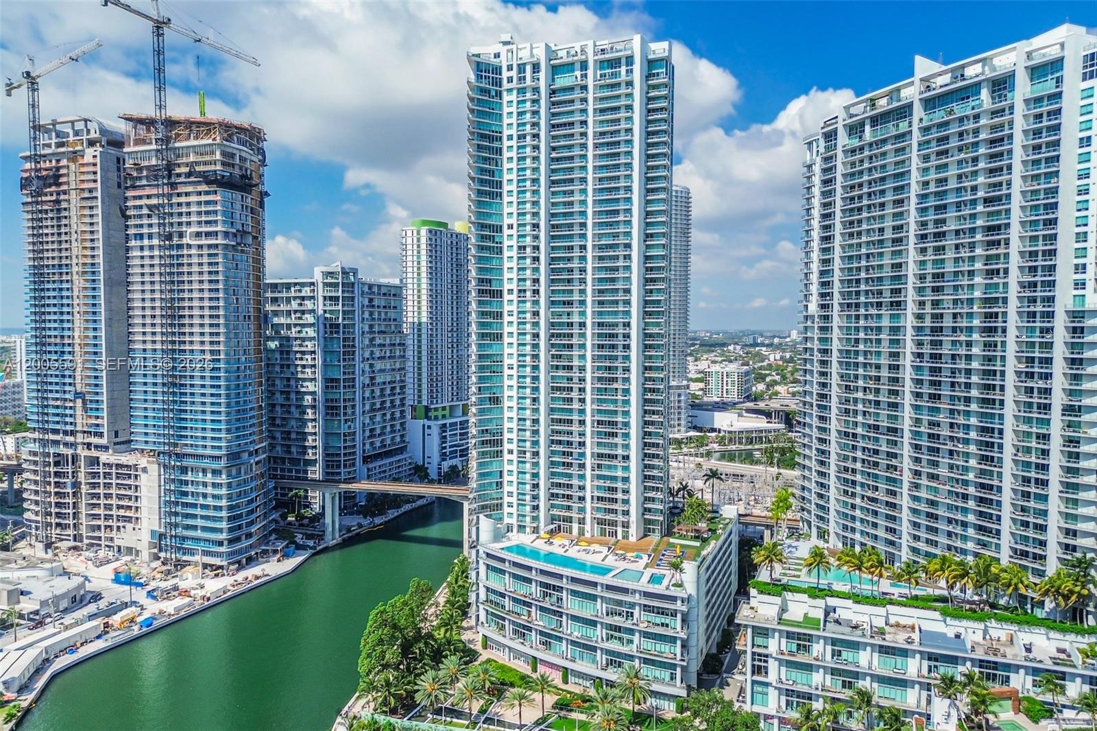 92 SW 3rd St #2212, Miami FL 33130