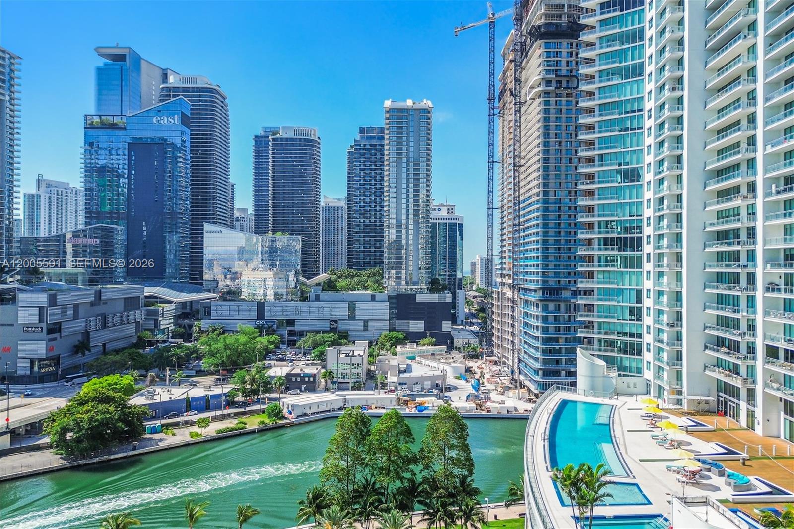 92 SW 3rd St #2212, Miami FL 33130