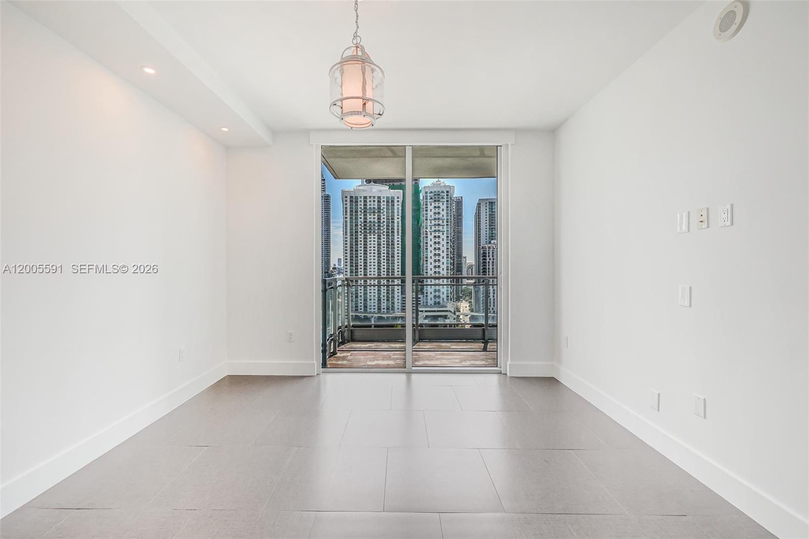 92 SW 3rd St #2212, Miami FL 33130