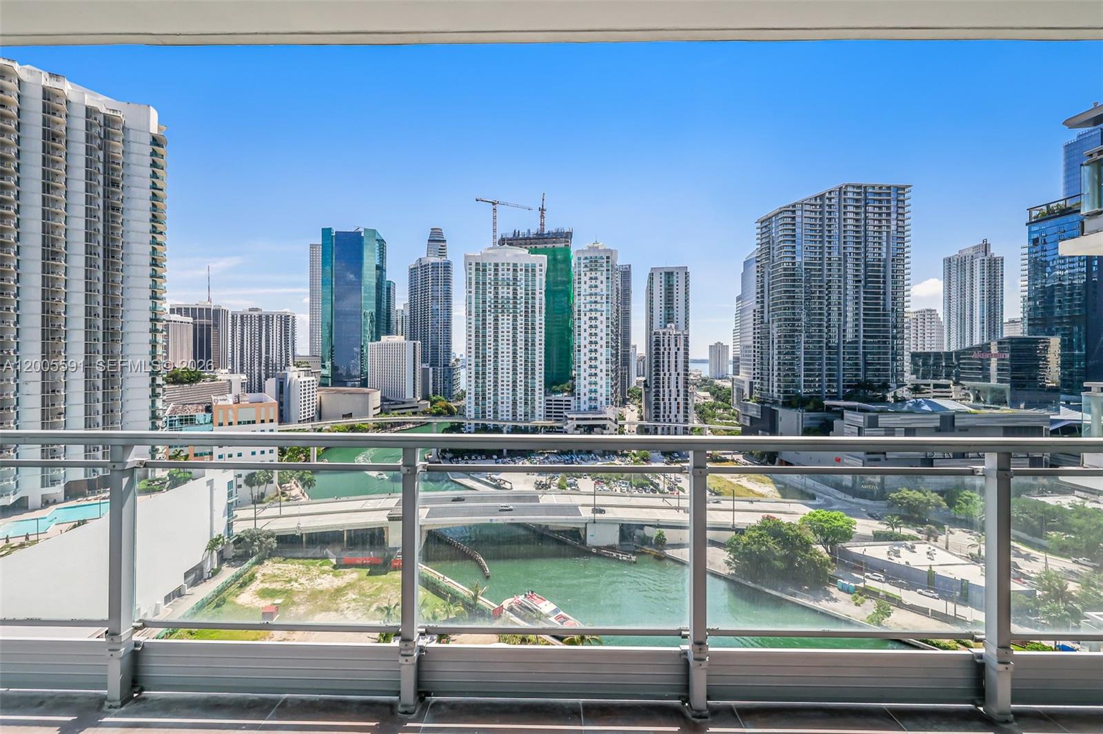 92 SW 3rd St #2212, Miami FL 33130