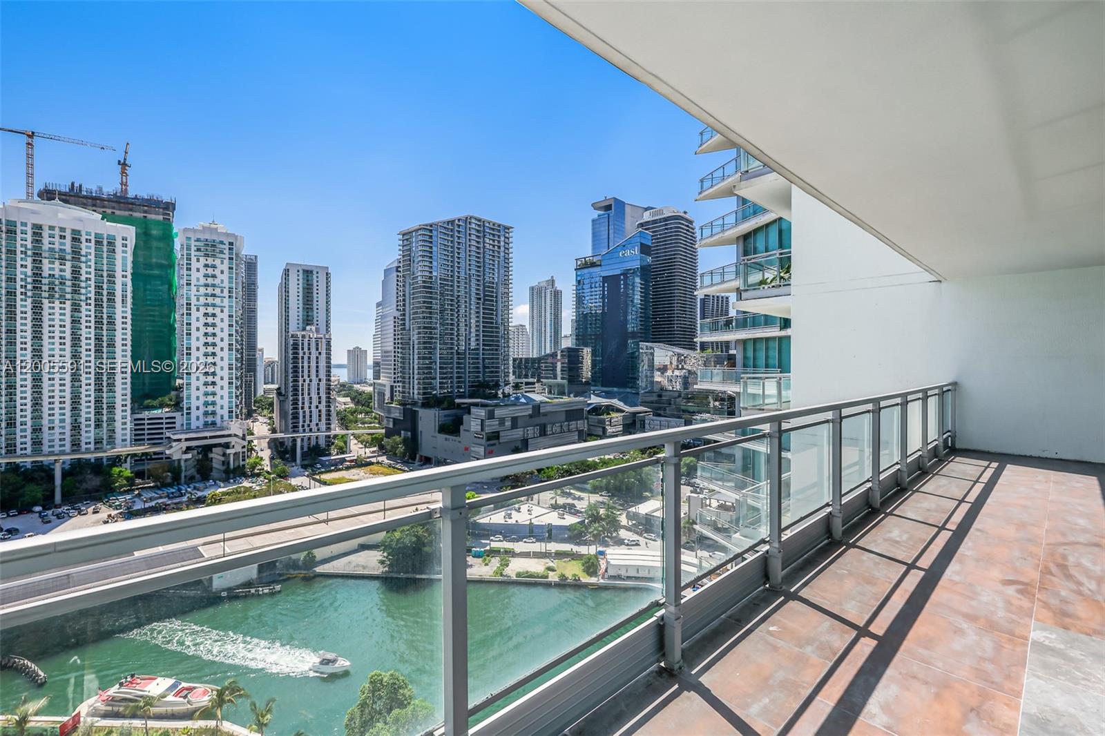 92 SW 3rd St #2212, Miami FL 33130