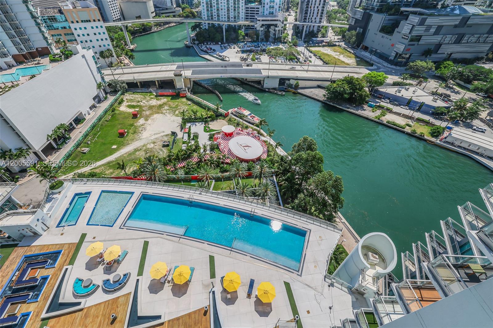 92 SW 3rd St #2212, Miami FL 33130