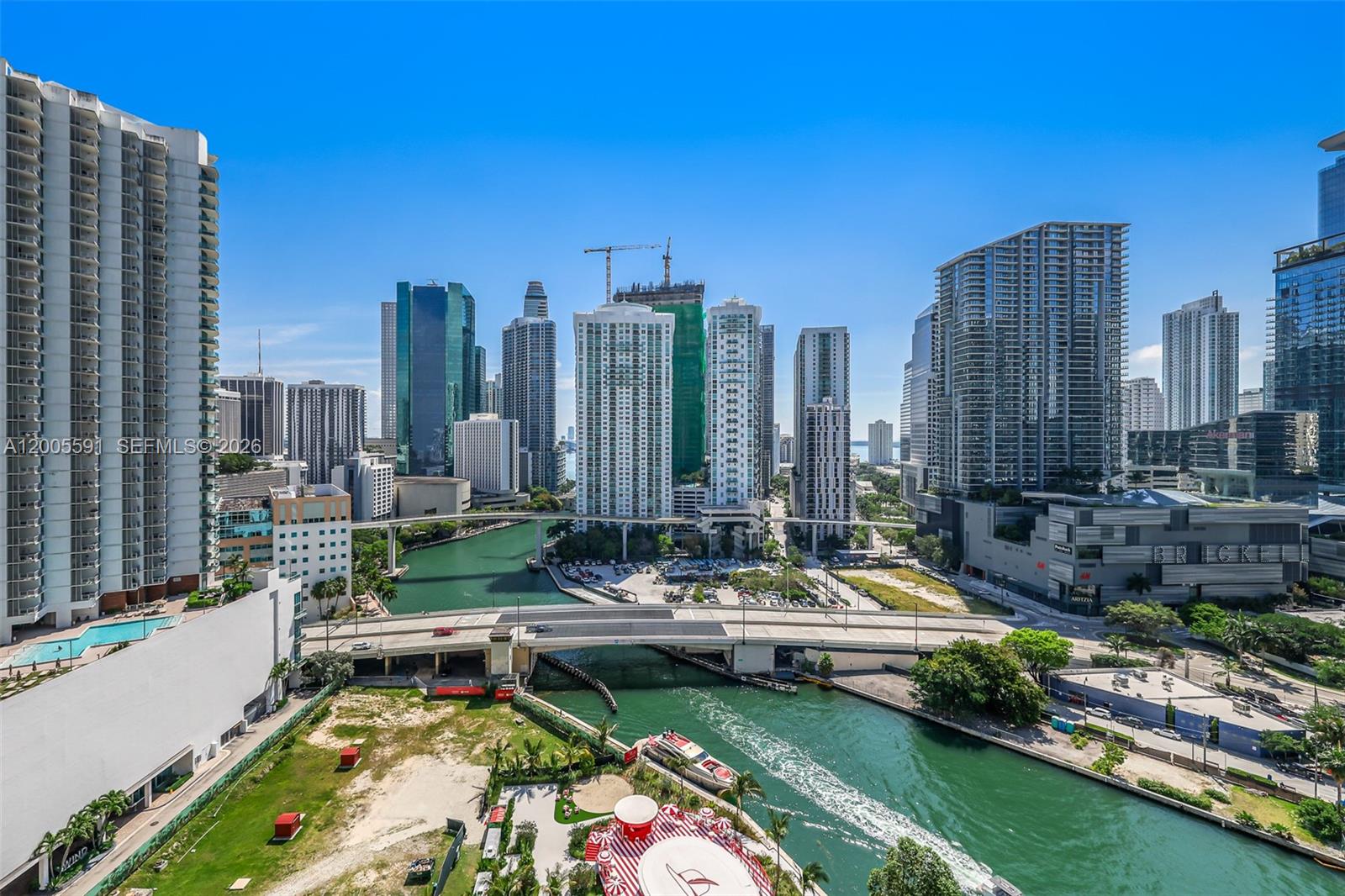 92 SW 3rd St #2212, Miami FL 33130