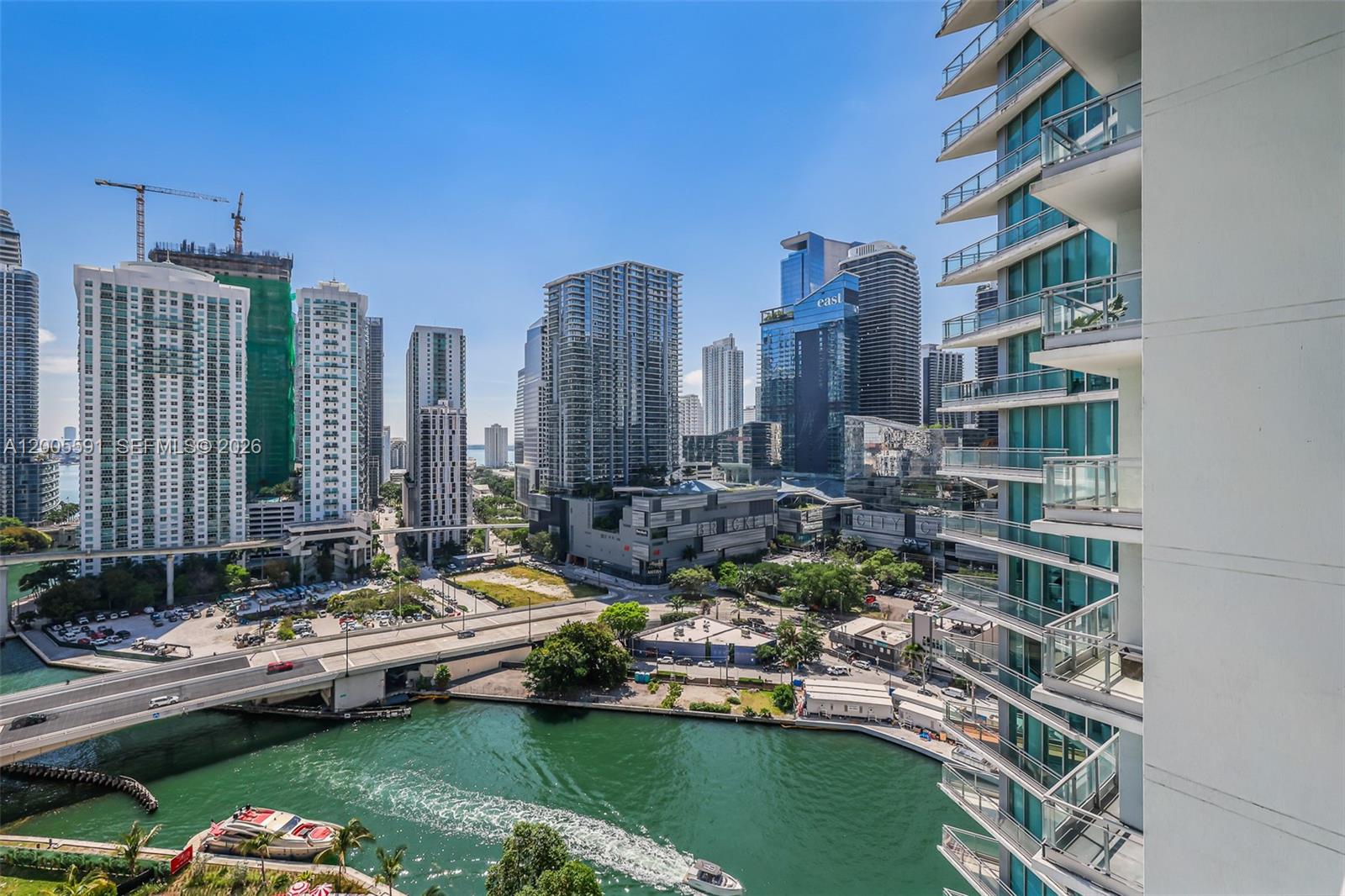 92 SW 3rd St #2212, Miami FL 33130