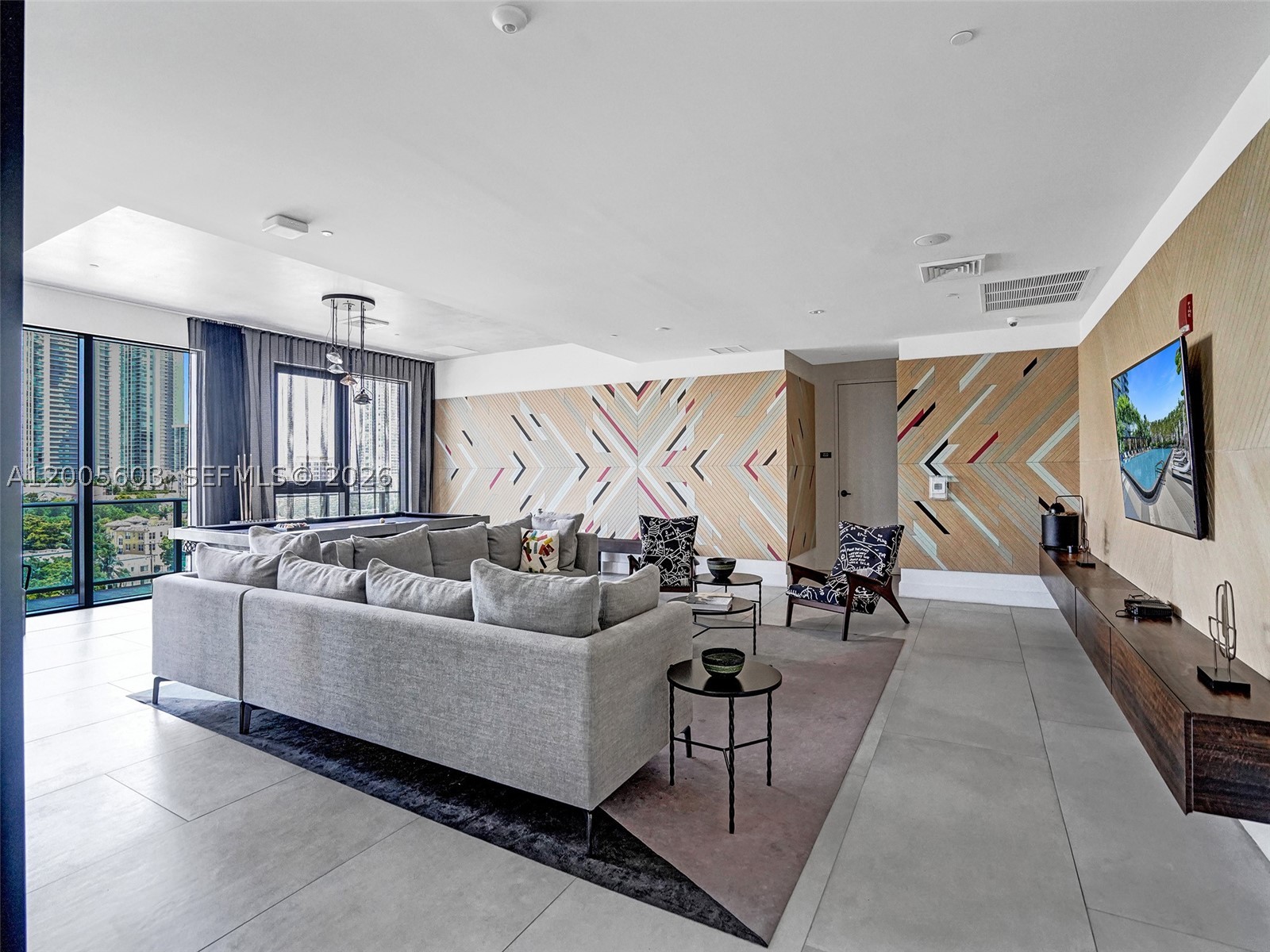 121 NE 34th St #1806A, Miami FL 33137