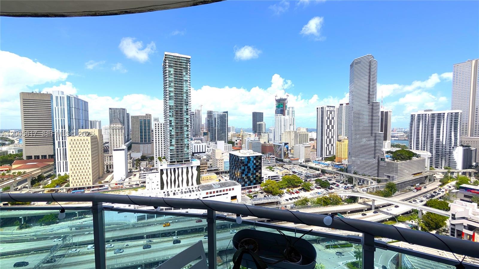 350 S Miami Ave #2813, Miami FL 33130