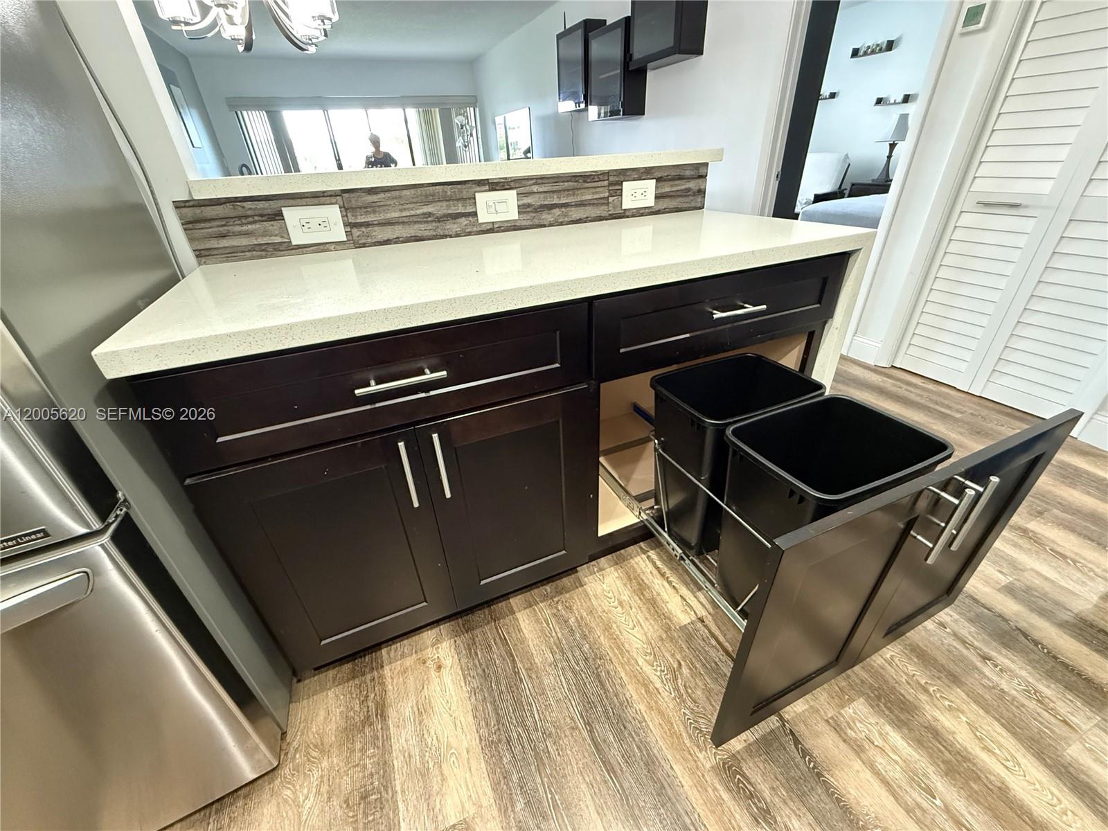 230 Lakeview Dr #307, Weston FL 33326