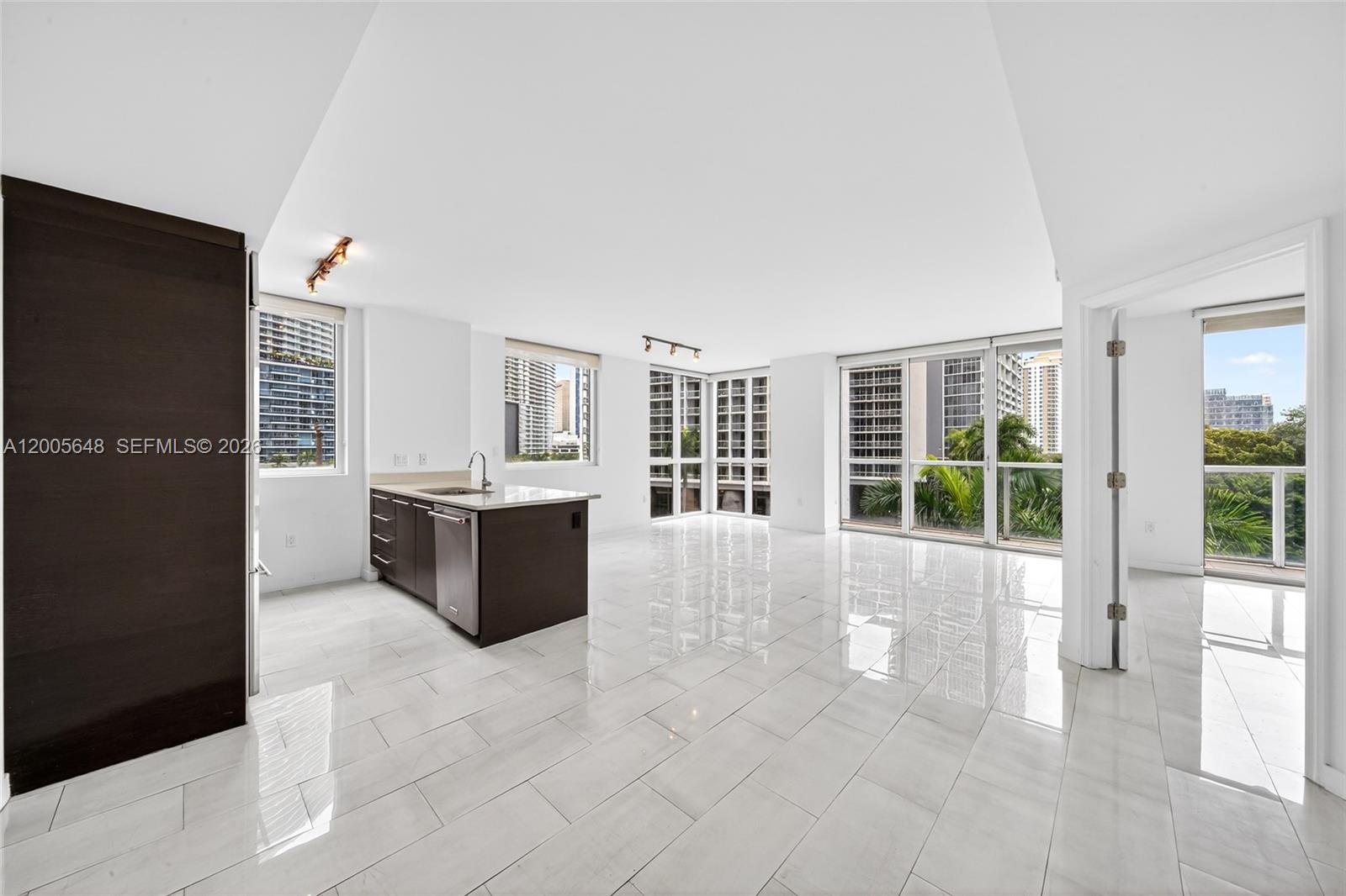 500 Brickell Ave #501, Miami FL 33131