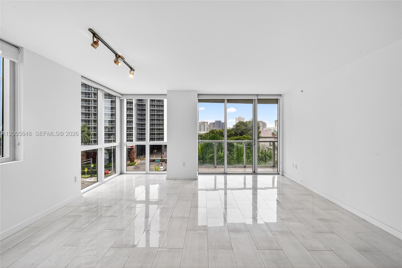 500 Brickell Ave #501, Miami FL 33131