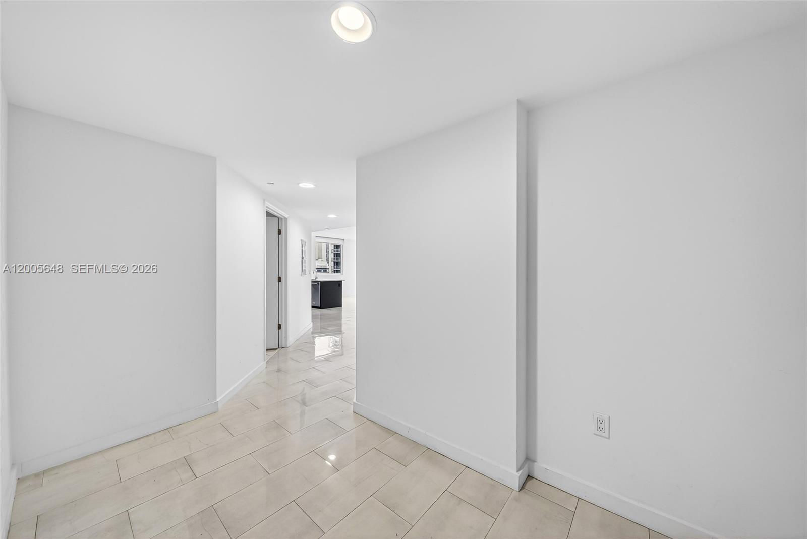 500 Brickell Ave #501, Miami FL 33131
