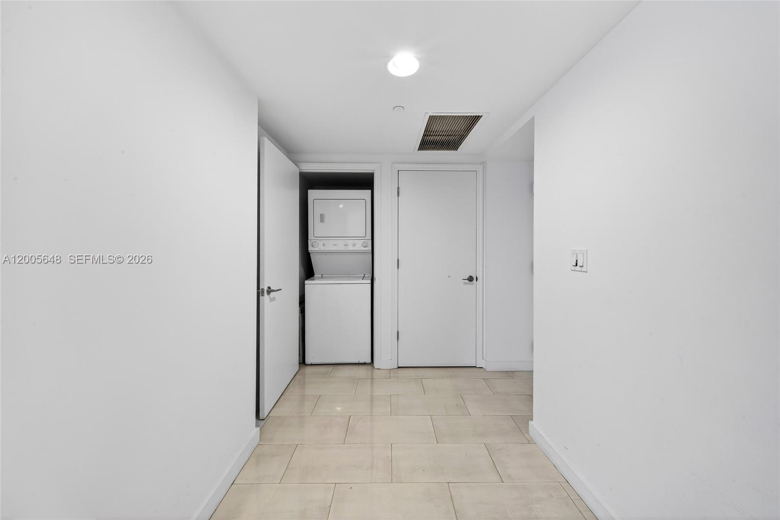 500 Brickell Ave #501, Miami FL 33131