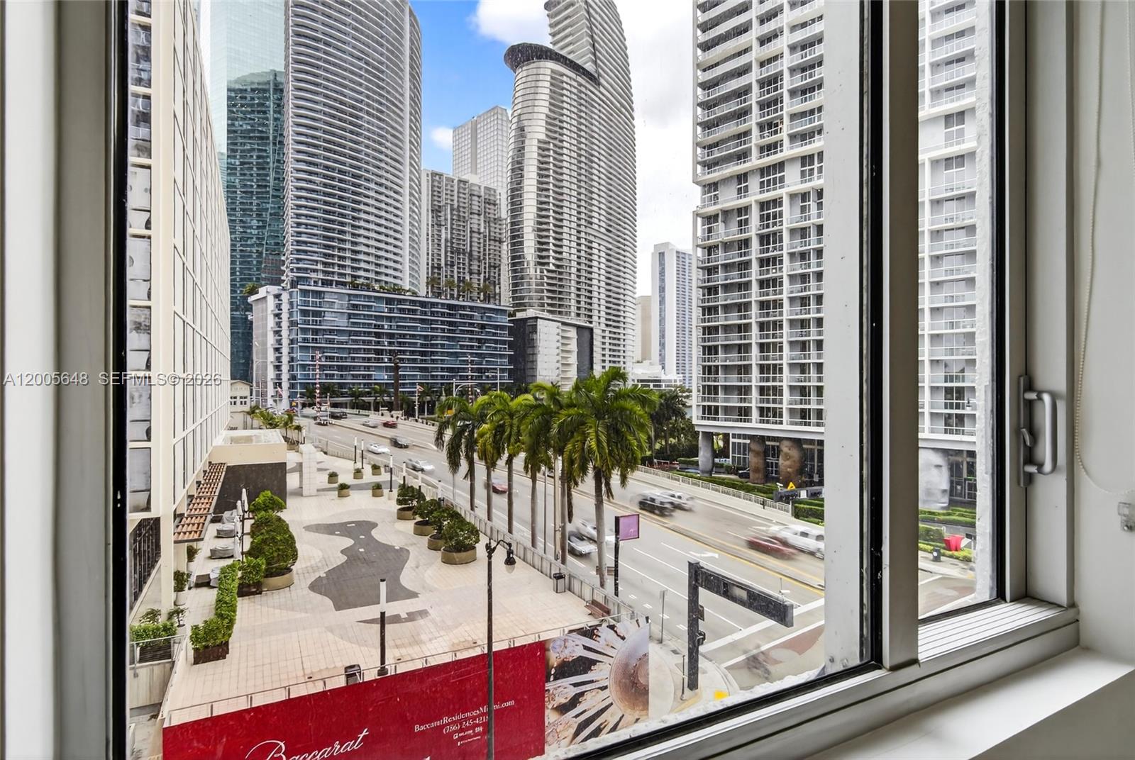 500 Brickell Ave #501, Miami FL 33131