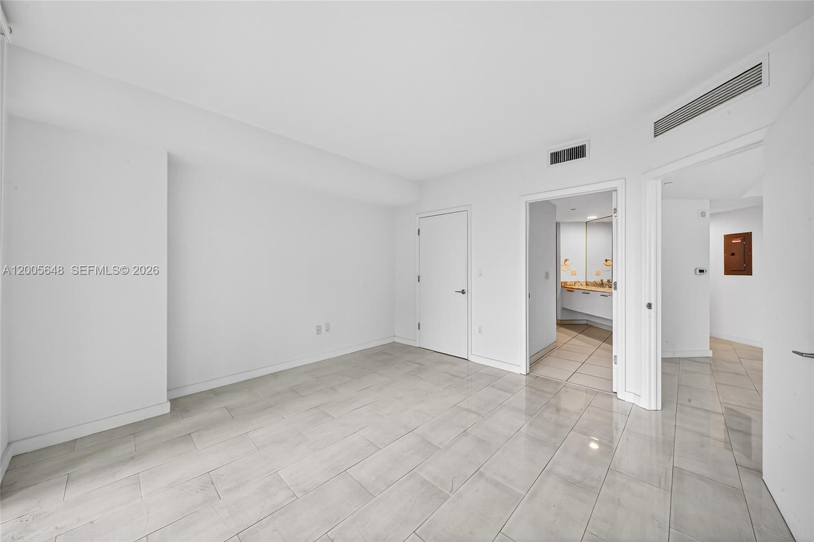 500 Brickell Ave #501, Miami FL 33131