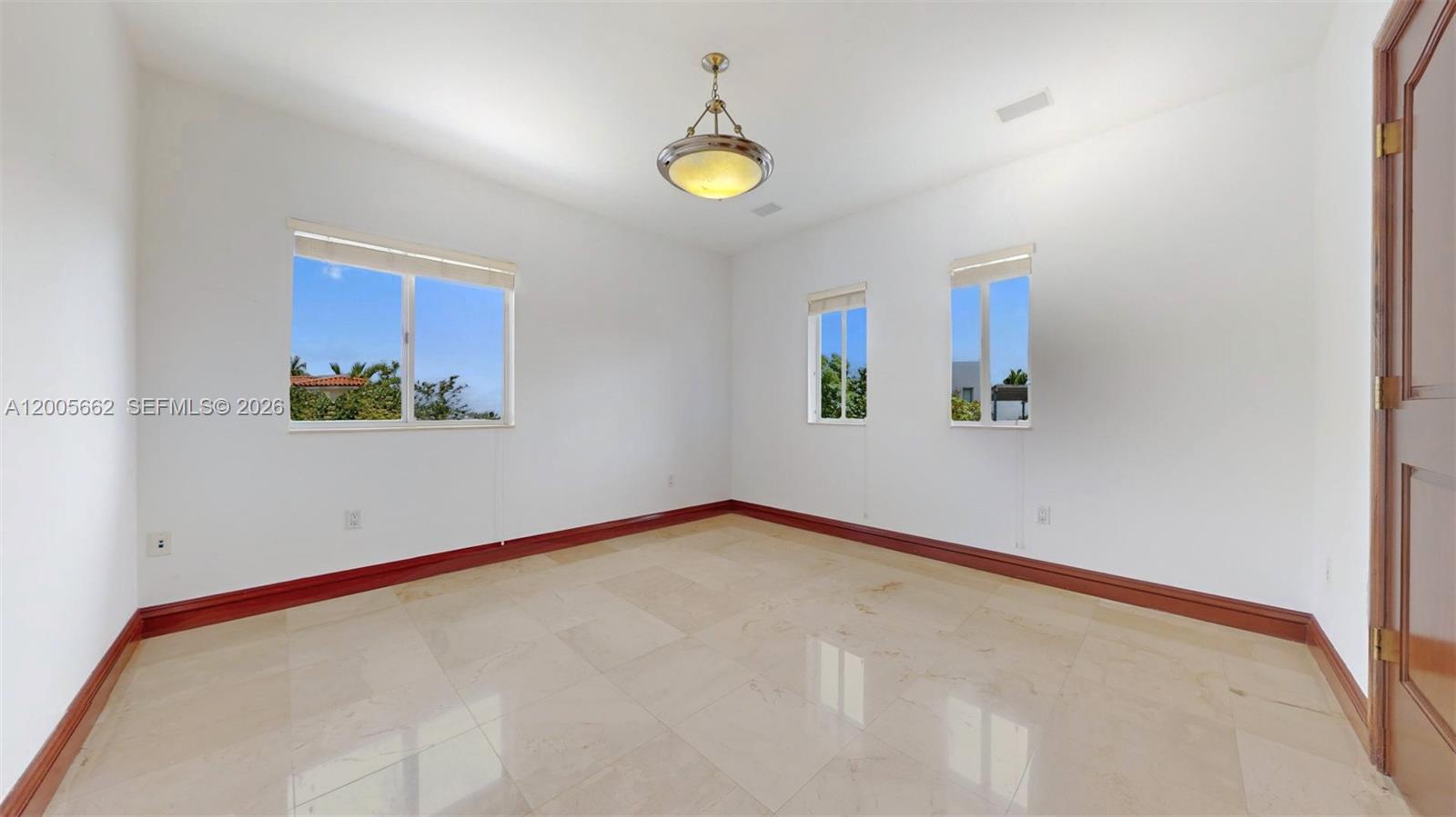 1131 Stillwater Dr, Miami Beach FL 33141