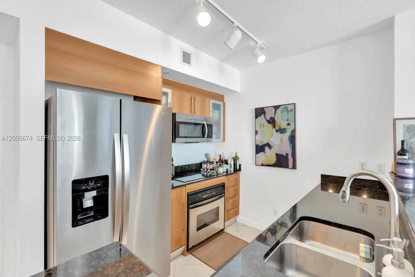 335 S BISCAYNE BL #3408, Miami FL 33131