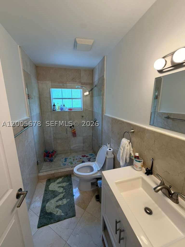 1237 Aduana Ave, Coral Gables FL 33146