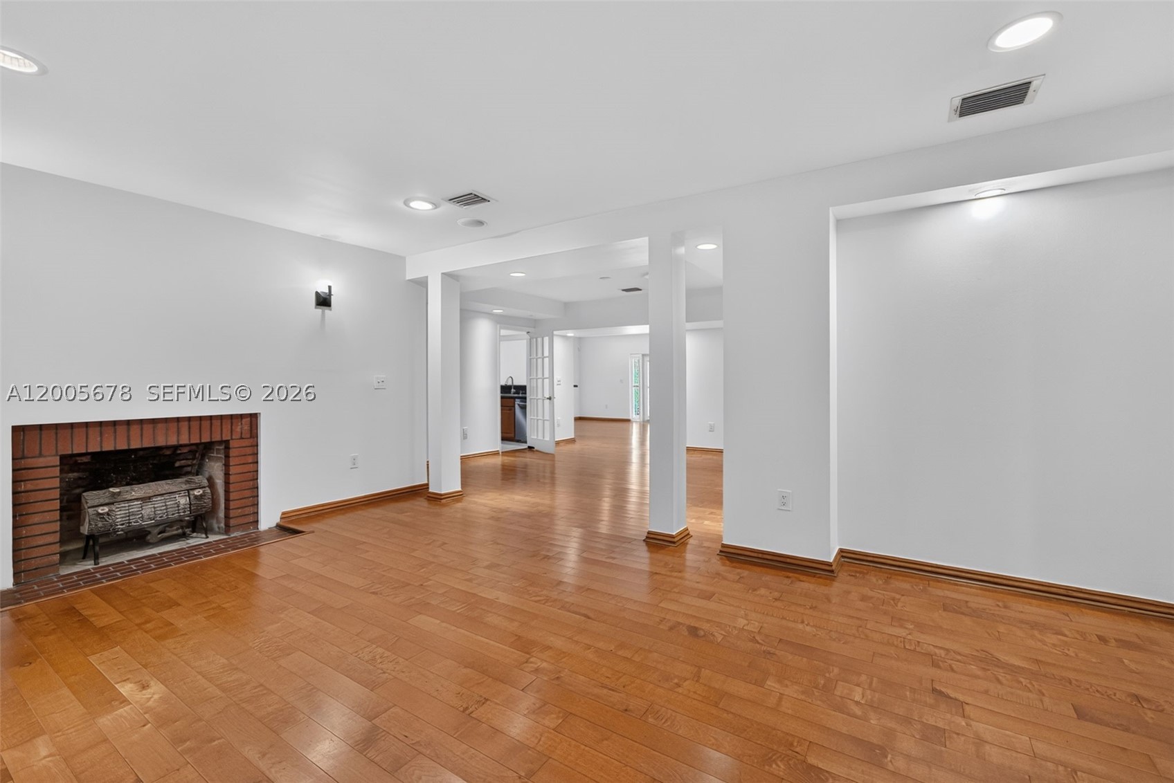 1237 Aduana Ave, Coral Gables FL 33146
