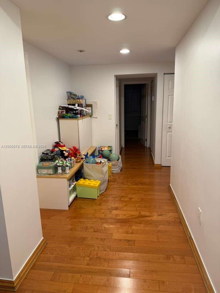1237 Aduana Ave, Coral Gables FL 33146