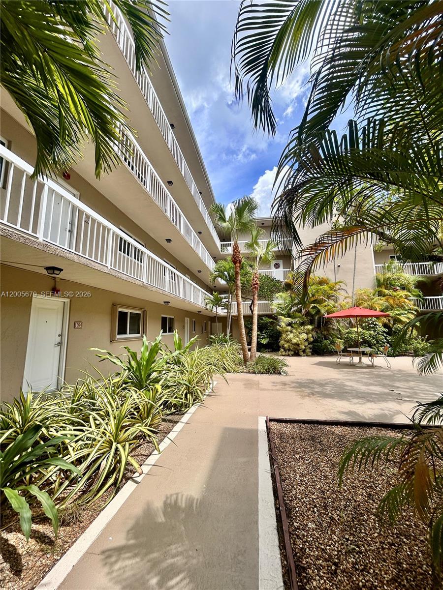 7740 Camino Real #G404, Miami FL 33143