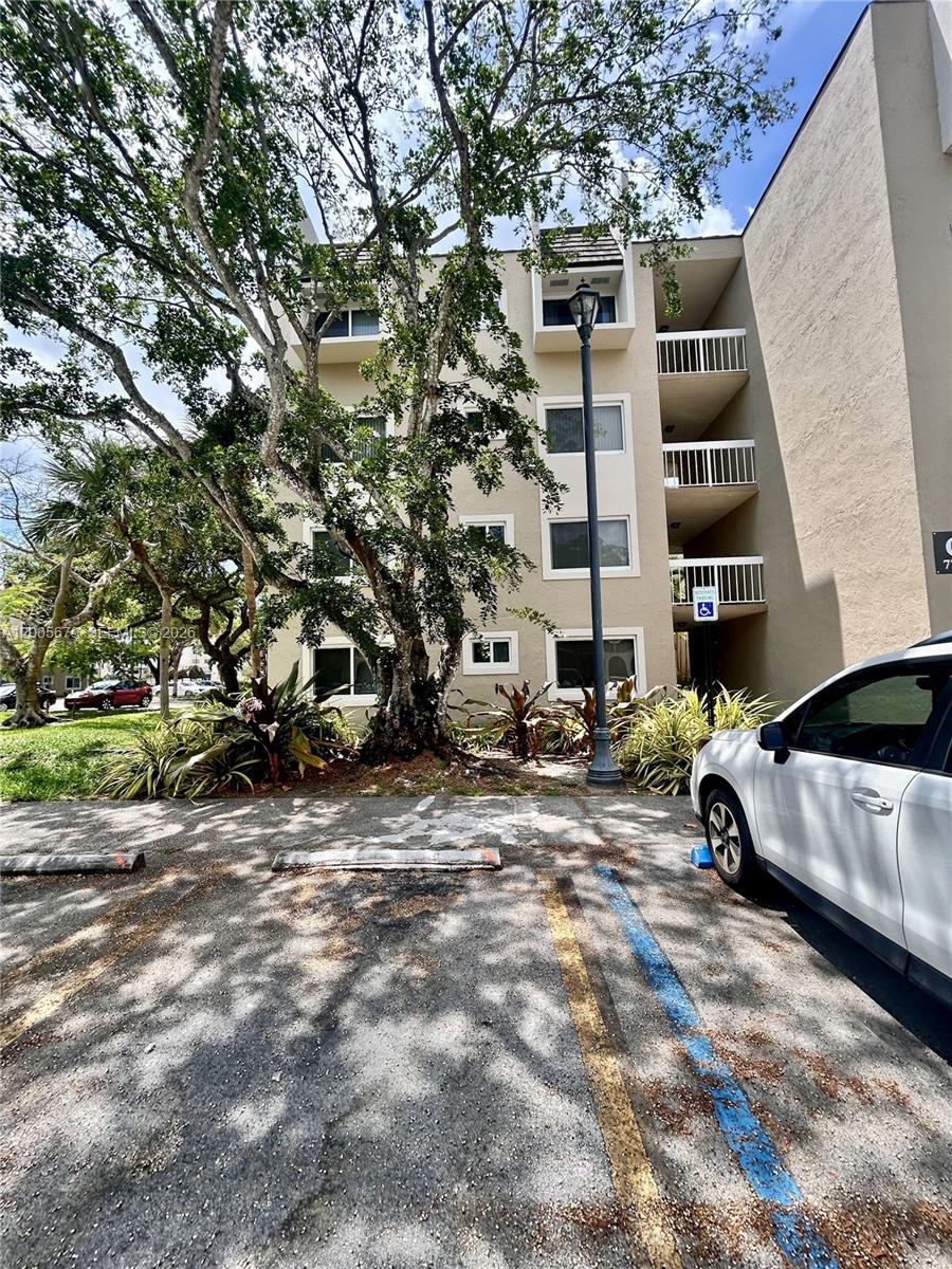 7740 Camino Real #G404, Miami FL 33143
