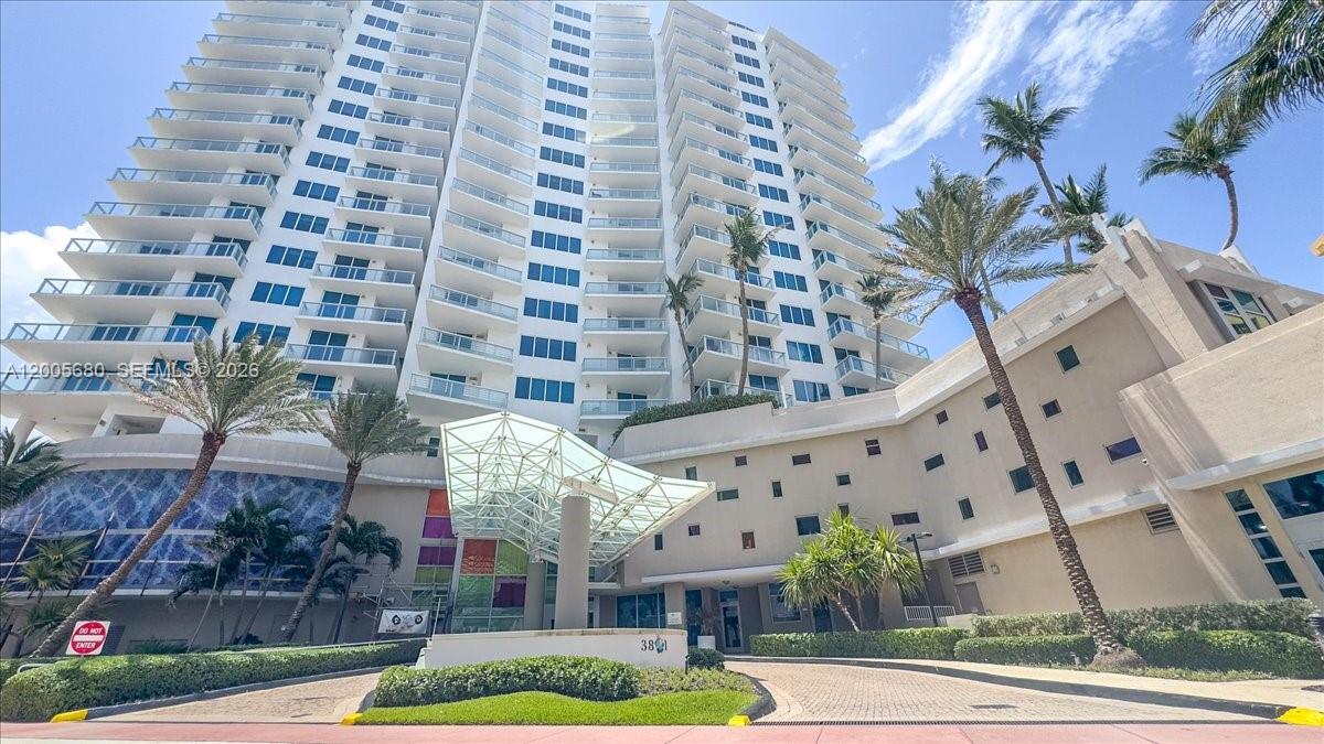 3801 Collins Ave #1105, Miami Beach FL 33140