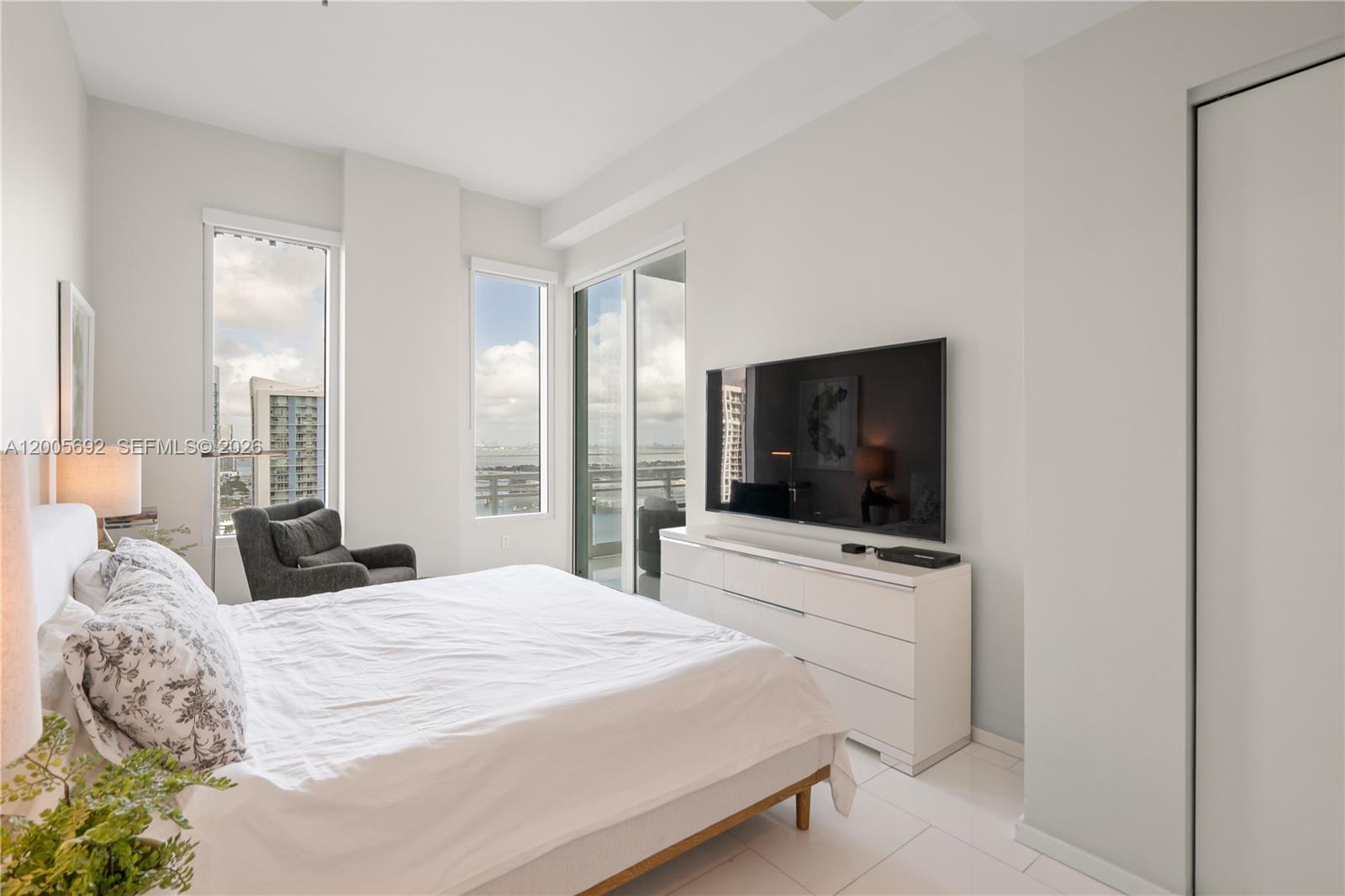 900 Brickell Key Blvd #3002, Miami FL 33131