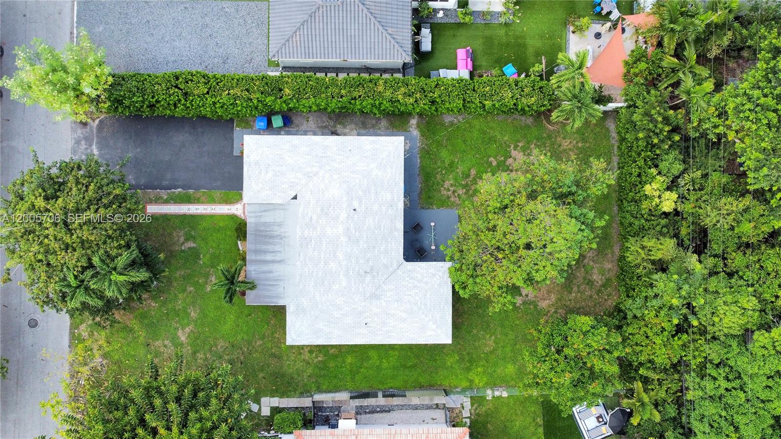 231 NE 43rd St, Miami FL 33137
