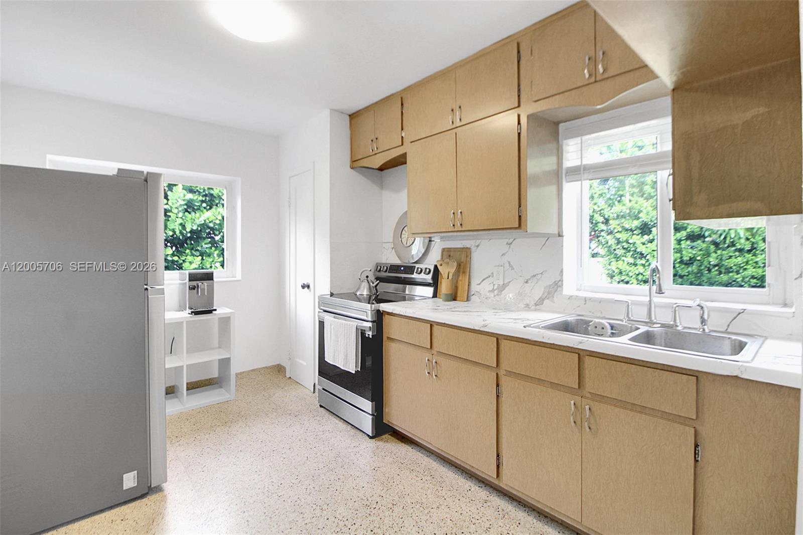 231 NE 43rd St, Miami FL 33137