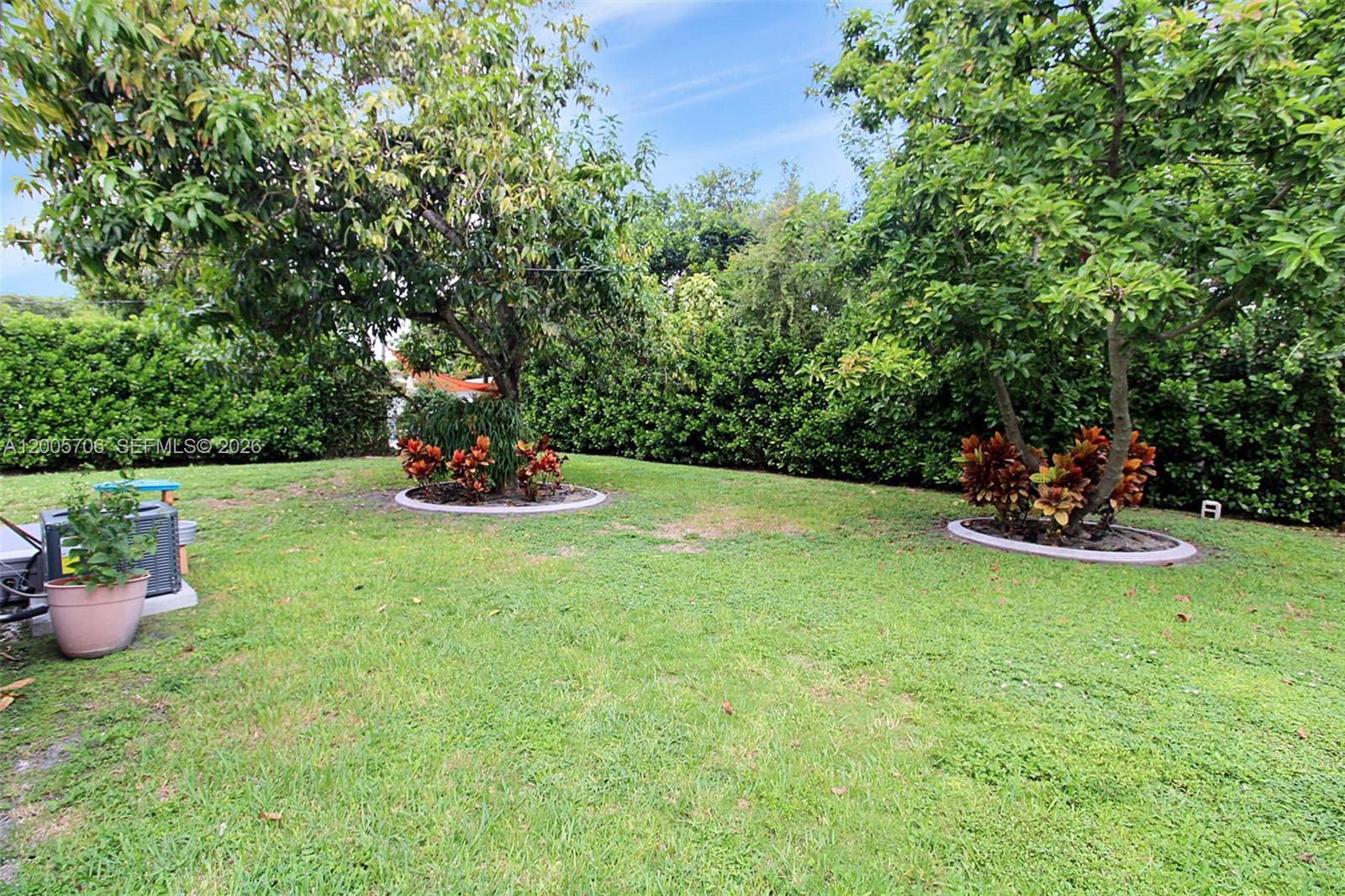 231 NE 43rd St, Miami FL 33137