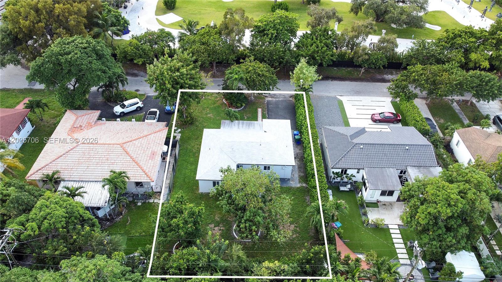 231 NE 43rd St, Miami FL 33137