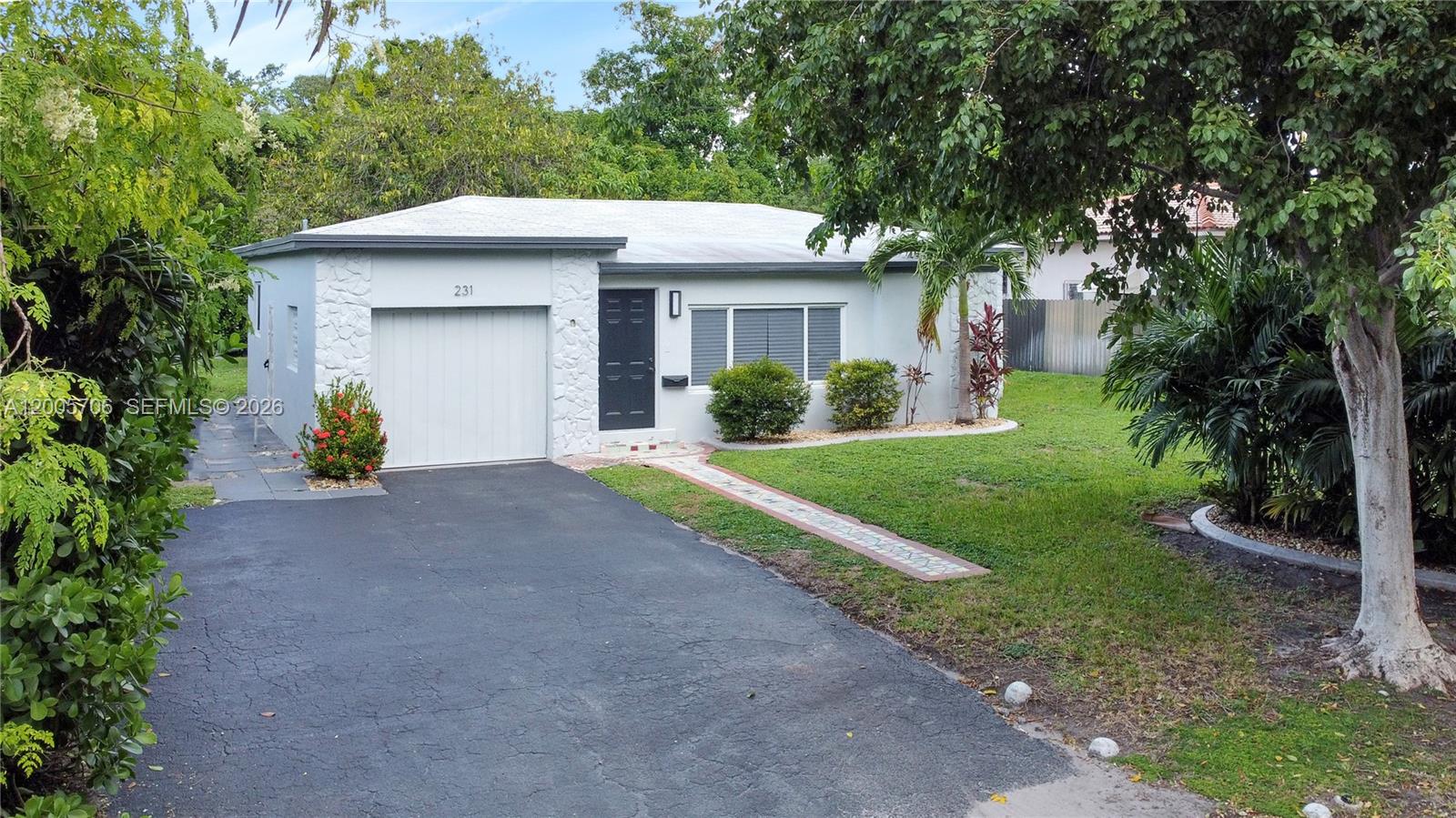 231 NE 43rd St, Miami FL 33137