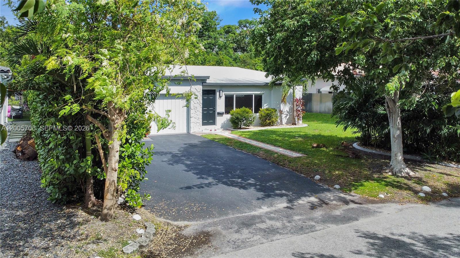 231 NE 43rd St, Miami FL 33137