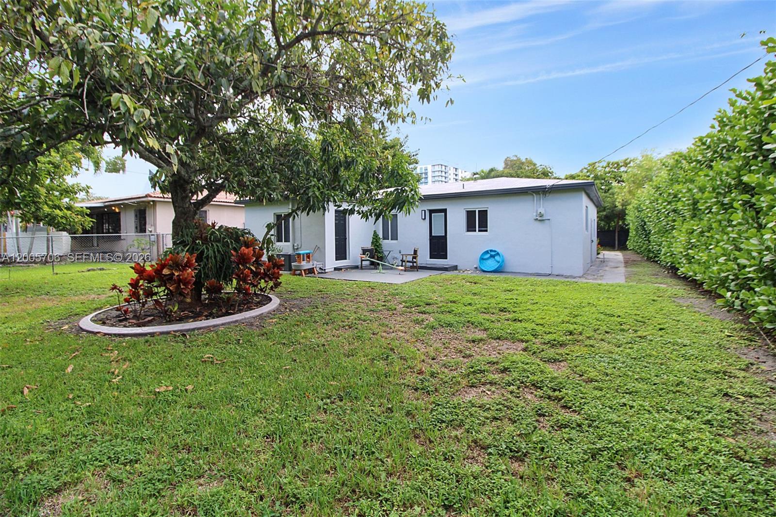 231 NE 43rd St, Miami FL 33137