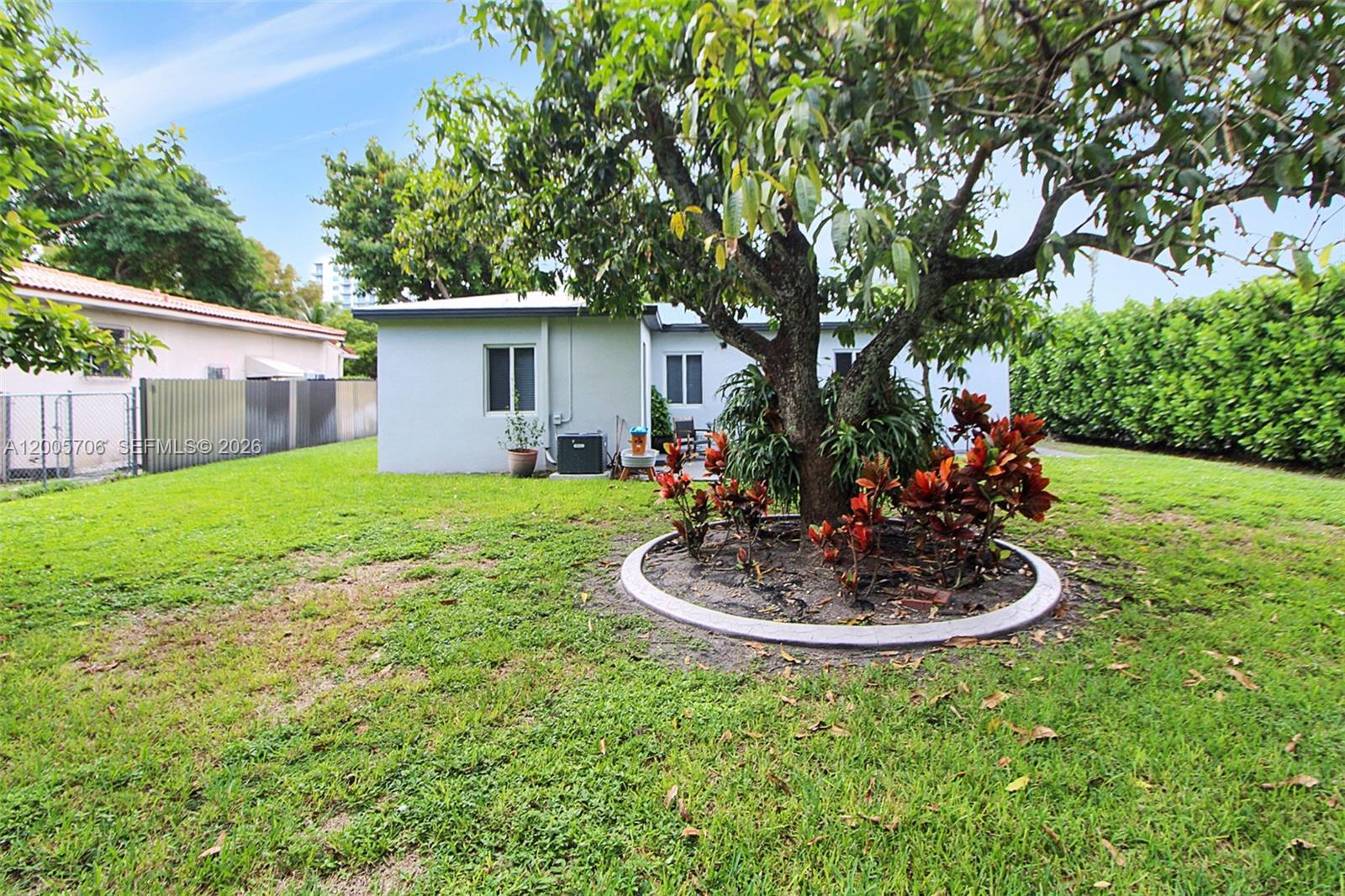 231 NE 43rd St, Miami FL 33137