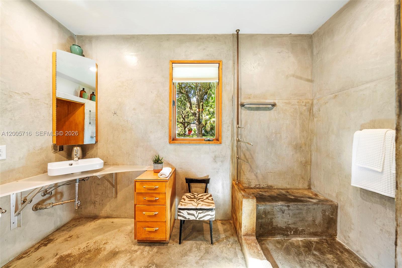 5627 Granada Blvd, Coral Gables FL 33146