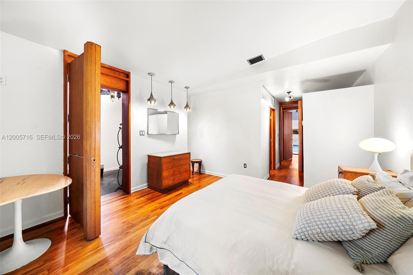 5627 Granada Blvd, Coral Gables FL 33146