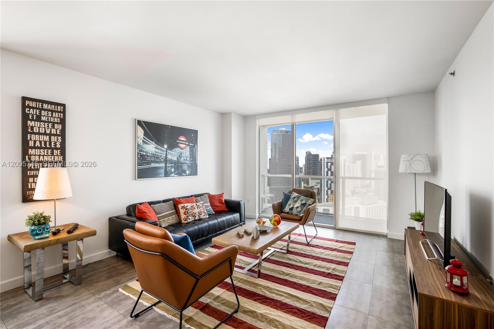 500 Brickell Ave #3907, Miami FL 33131