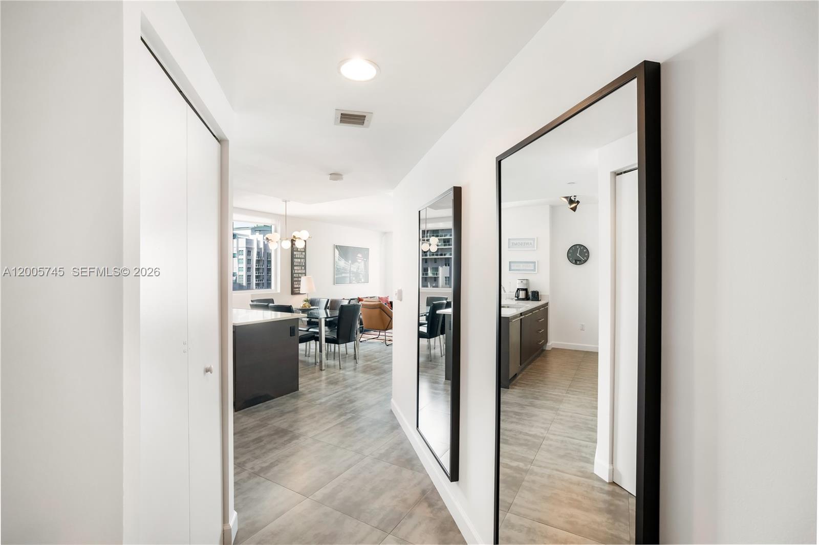 500 Brickell Ave #3907, Miami FL 33131