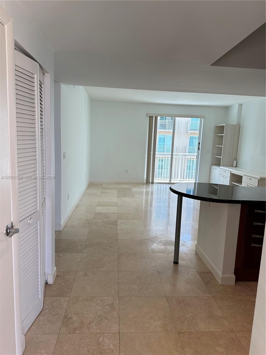 7275 SW 90th St #C408, Miami FL 33156