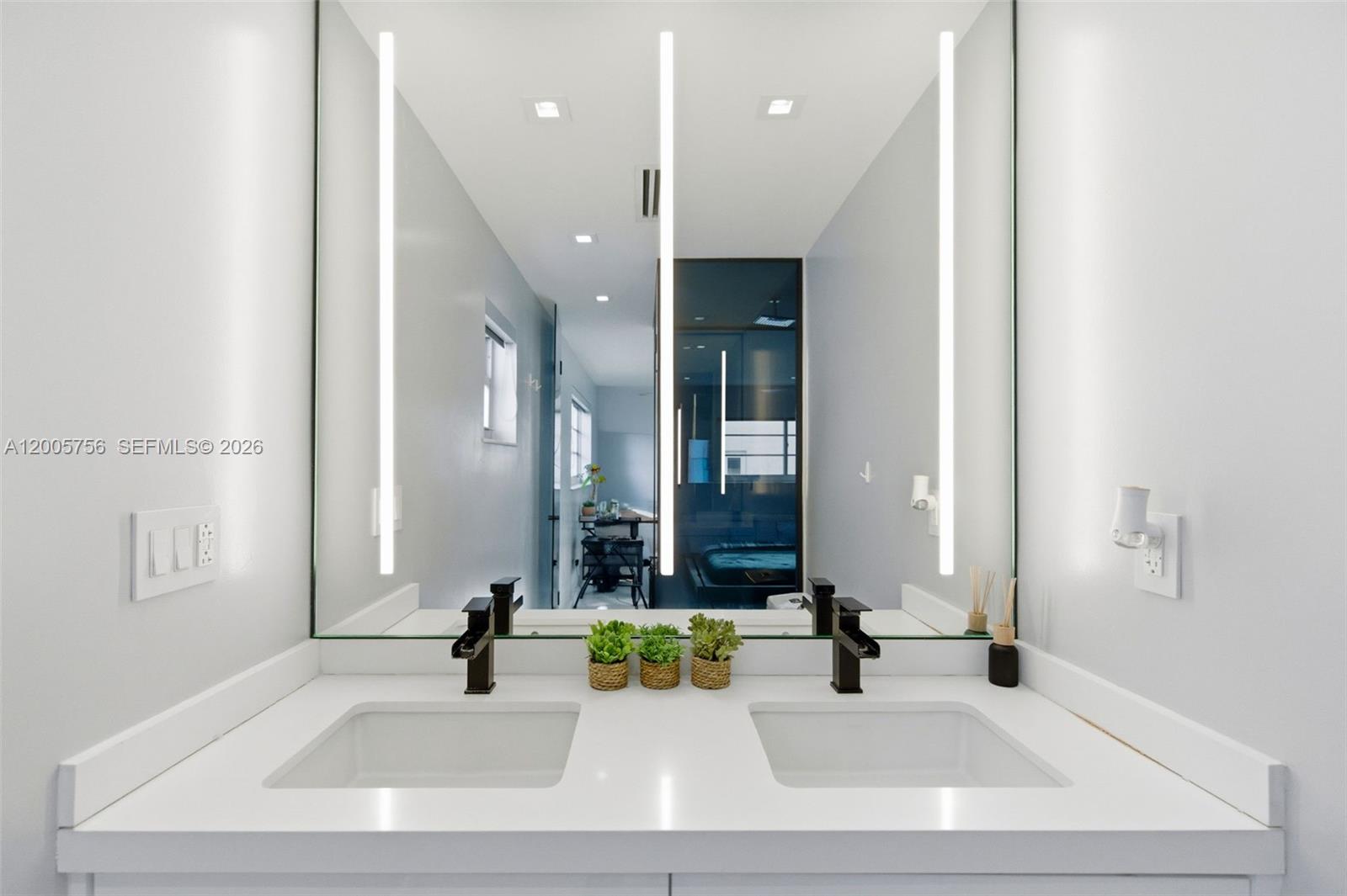 1428 Euclid Ave #207, Miami Beach FL 33139