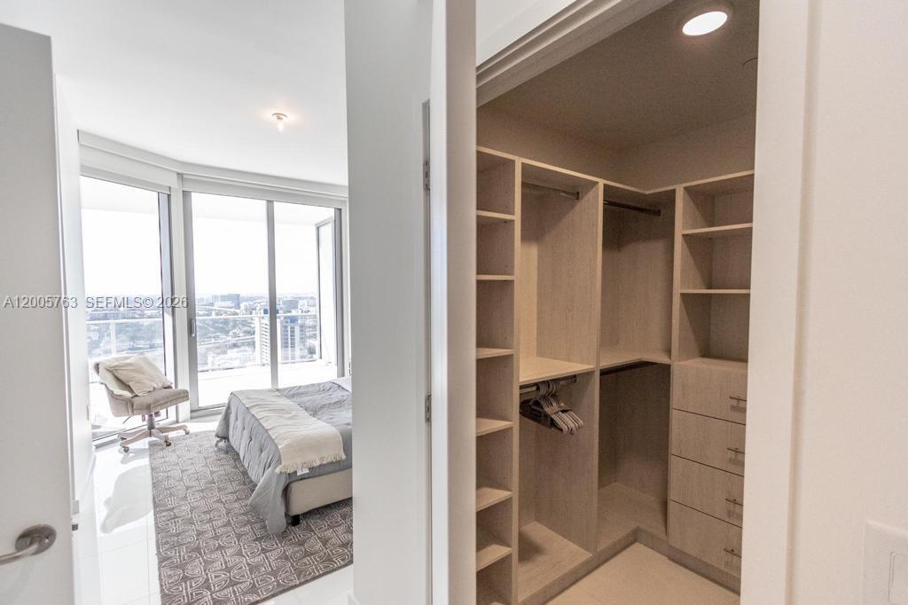 851 NE 1st Ave #3106, Miami FL 33132